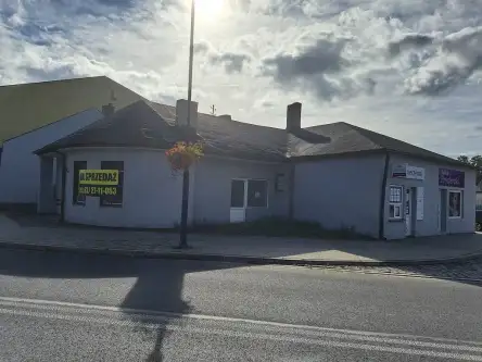 Babiak ,  pl. Wolności   3