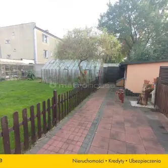 Ustka ,  Klonowa   24