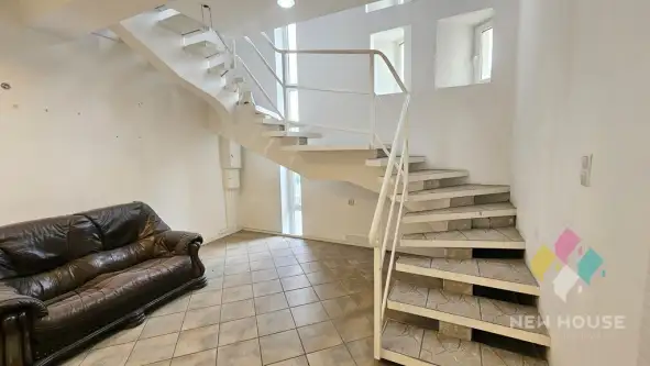 Olsztyn ,  pl. Plac Kazimierza Pułaskiego   4