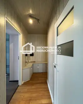 Gdynia ,  Chylońska   12