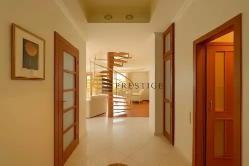 Warszawa ,  Leszczyny   5