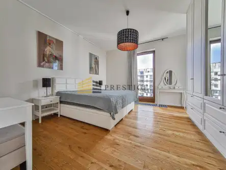 Warszawa ,  Leona Kruczkowskiego   7