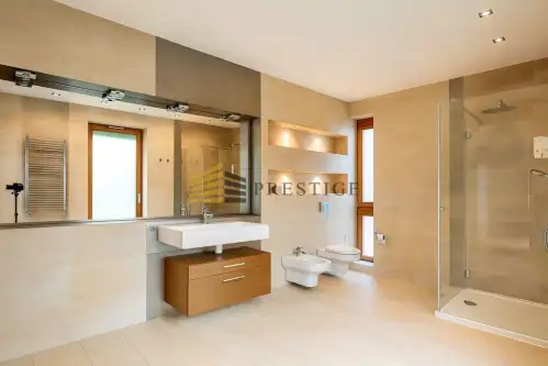 Warszawa ,  Al. Wilanowska   16