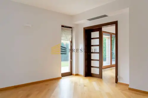 Warszawa ,  Al. Wilanowska   5