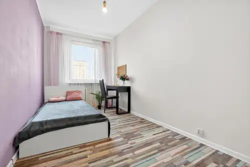 Police ,  Piaskowa   6