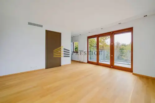 Warszawa ,  Al. Wilanowska   7