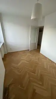 Warszawa ,  Grójecka   4