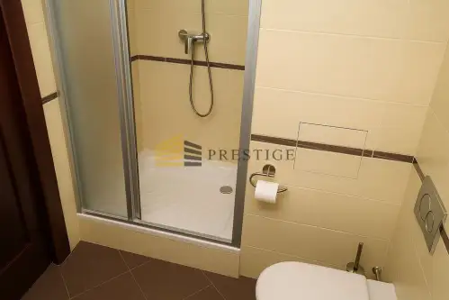 Warszawa ,  Sarmacka   12