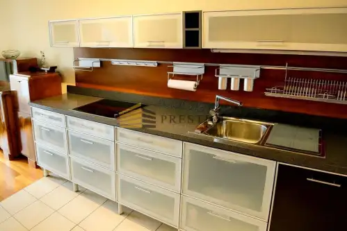 Warszawa ,  Zbyszka Cybulskiego   6