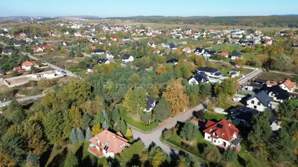 Brzeziny ,  Tęczowa   4