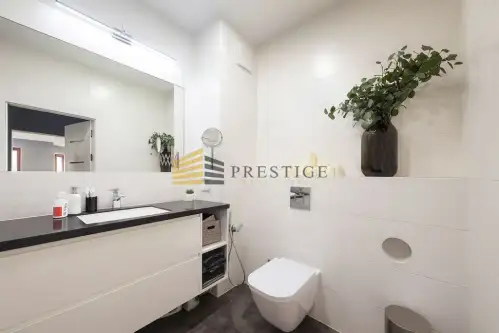 Warszawa ,  Aleja Rzeczypospolitej   11