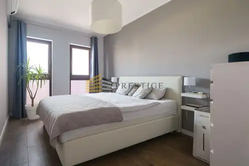 Warszawa ,  Aleja Rzeczypospolitej   6