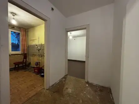 Rumia ,  Kombatantów   8