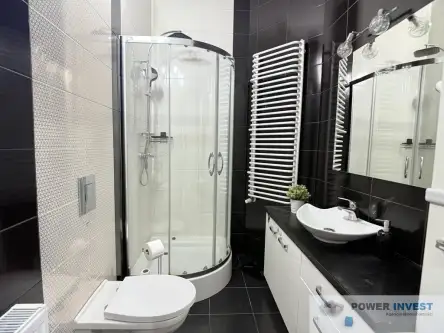 Leszno ,  Jana Matejki 1   9