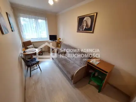 Stegna ,  Powstańców Warszawy   15