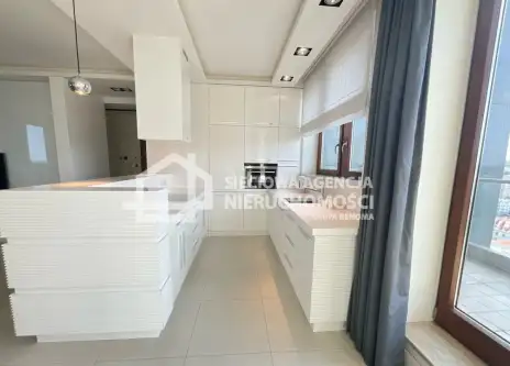 Gdynia ,  A. Hryniewickiego   5