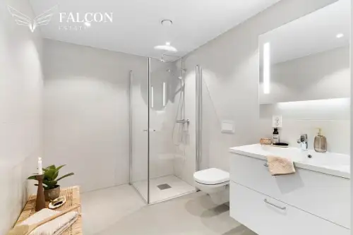 Poznań ,  Klemensa Janickiego   4