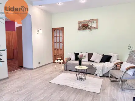 Łódź ,  Dębowa   18