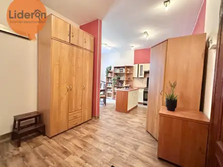 Łódź ,  Dębowa   6