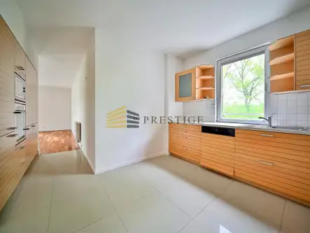 Warszawa ,  Zbyszka Cybulskiego   11