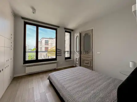 Warszawa ,  Leszczyńska   11