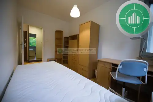 Toruń ,  Bluszczowa   3