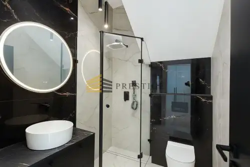 Warszawa ,  Pozytywki   8