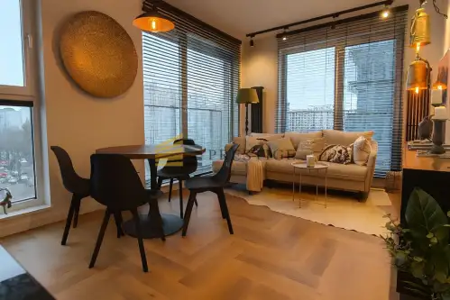 Warszawa ,  Domaniewska   2