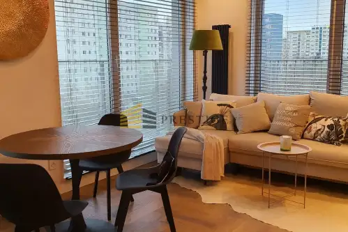 Warszawa ,  Domaniewska   3