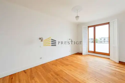 Warszawa ,  Adama Branickiego   8