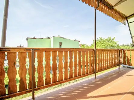 Jerzmanowa ,  Kwiatowa   7