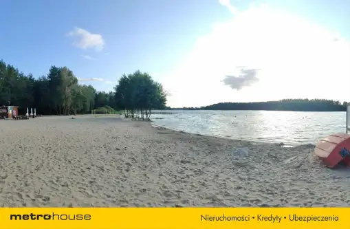 Kamień ,  Bursztynowa   3