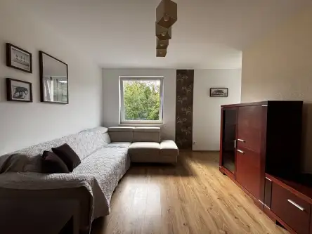 Gdynia ,  Modrzewiowa   7