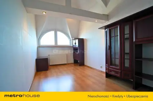 Stargard ,  Kochanowskiego   5