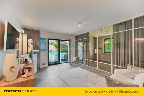 Mała nieszawka ,  Piaskowa   10