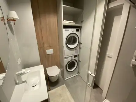 Warszawa ,  Garażowa   11