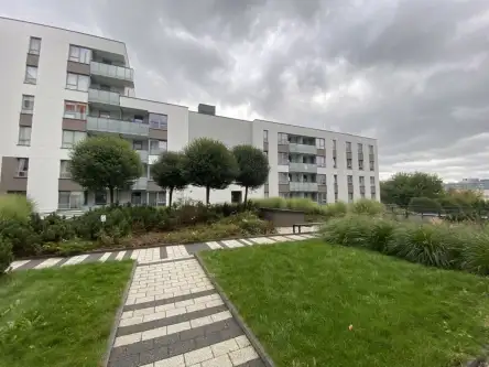 Warszawa ,  Garażowa   14