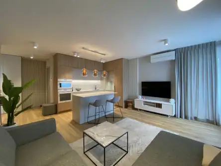  Warszawa   Garażowa 