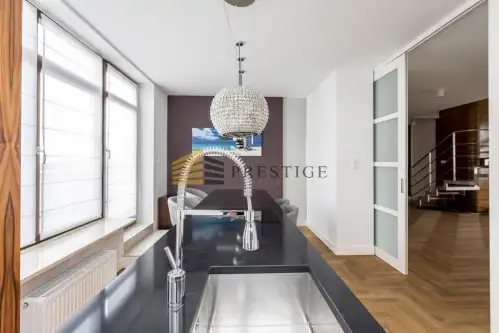 Warszawa ,  Sielecka   10