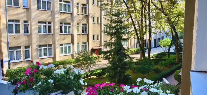 Warszawa ,  Adama Asnyka   7