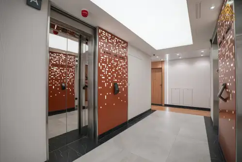 Warszawa ,  Prosta   15