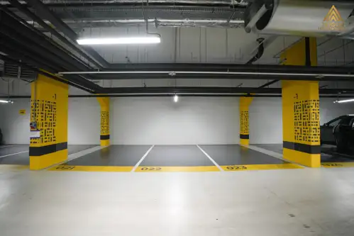 Warszawa ,  Prosta   17