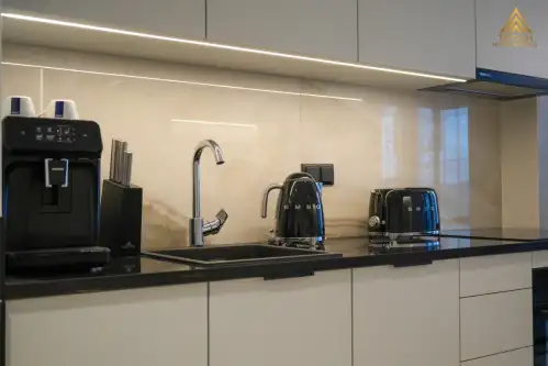 Warszawa ,  Prosta   3