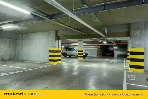 Łódź ,  Srebrzyńska   8