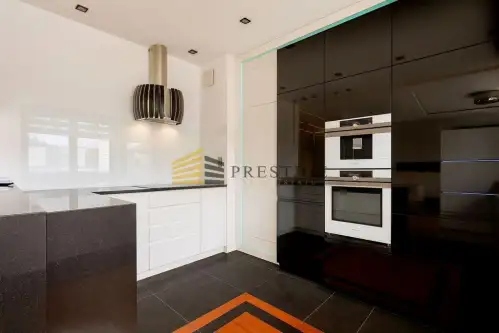 Warszawa ,  Ludwika Rydygiera   6