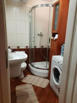 Kraków ,  Gnieźnieńska   10