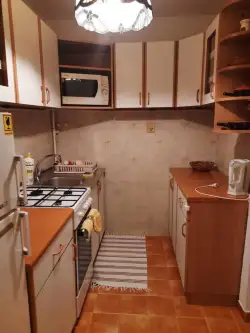 Kraków ,  Gnieźnieńska   3