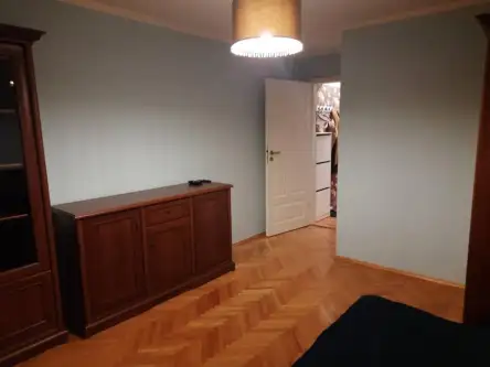 Kraków ,  Gnieźnieńska   8