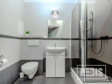 Kraków ,  Profesora Michała Bobrzyńskiego   8