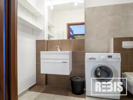 Kraków ,  Kołowa   8